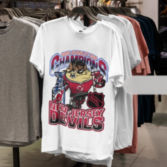 VINTAGE 90S TAZ NEW JERSEY DEVILS LOONEY TUNES T-SHIRT CARTOON N;H;L ICE HOCKEY - Picture 1 of 2